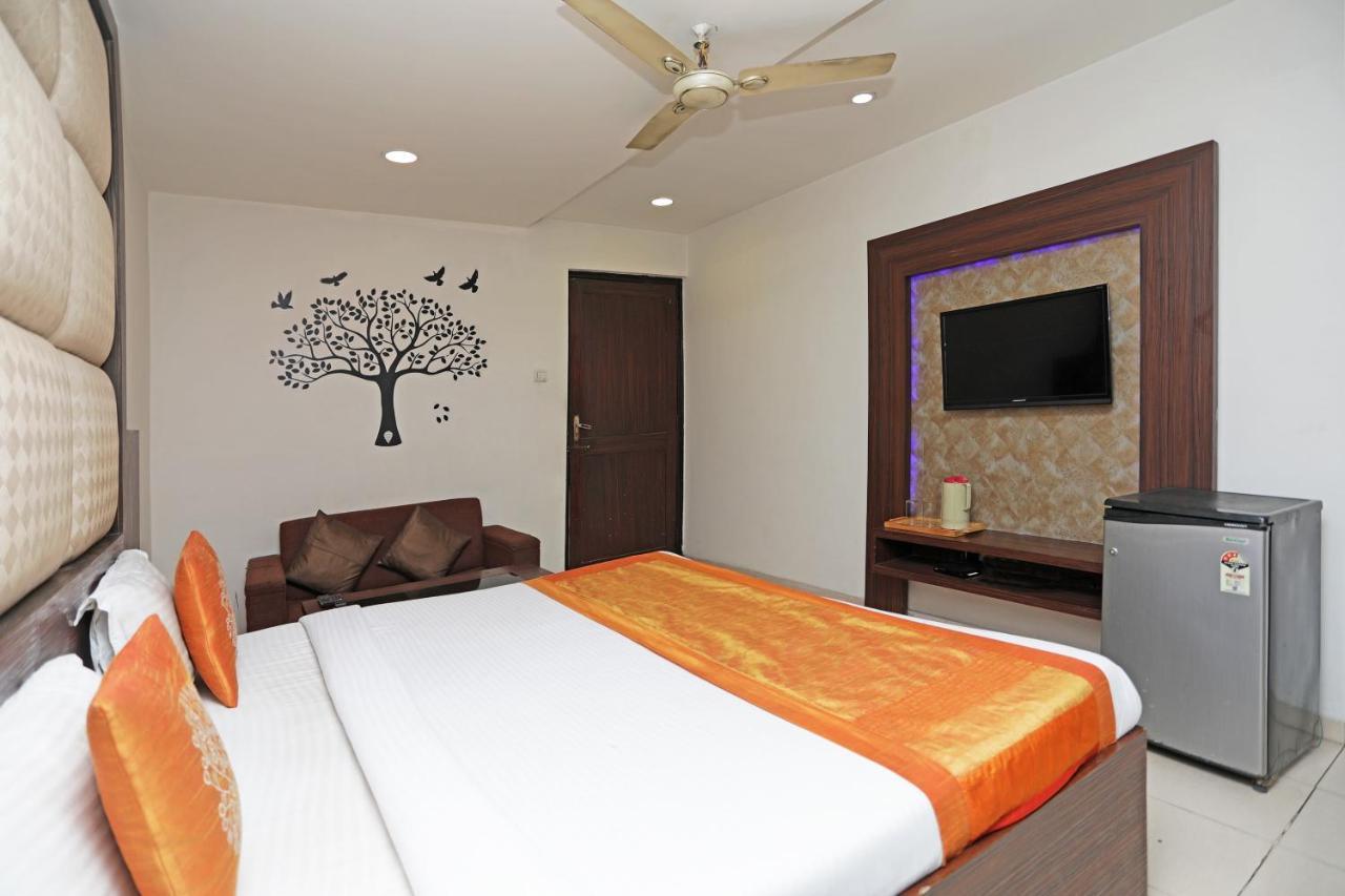 The Gagan Plaza Hotel Kanpur Exterior photo